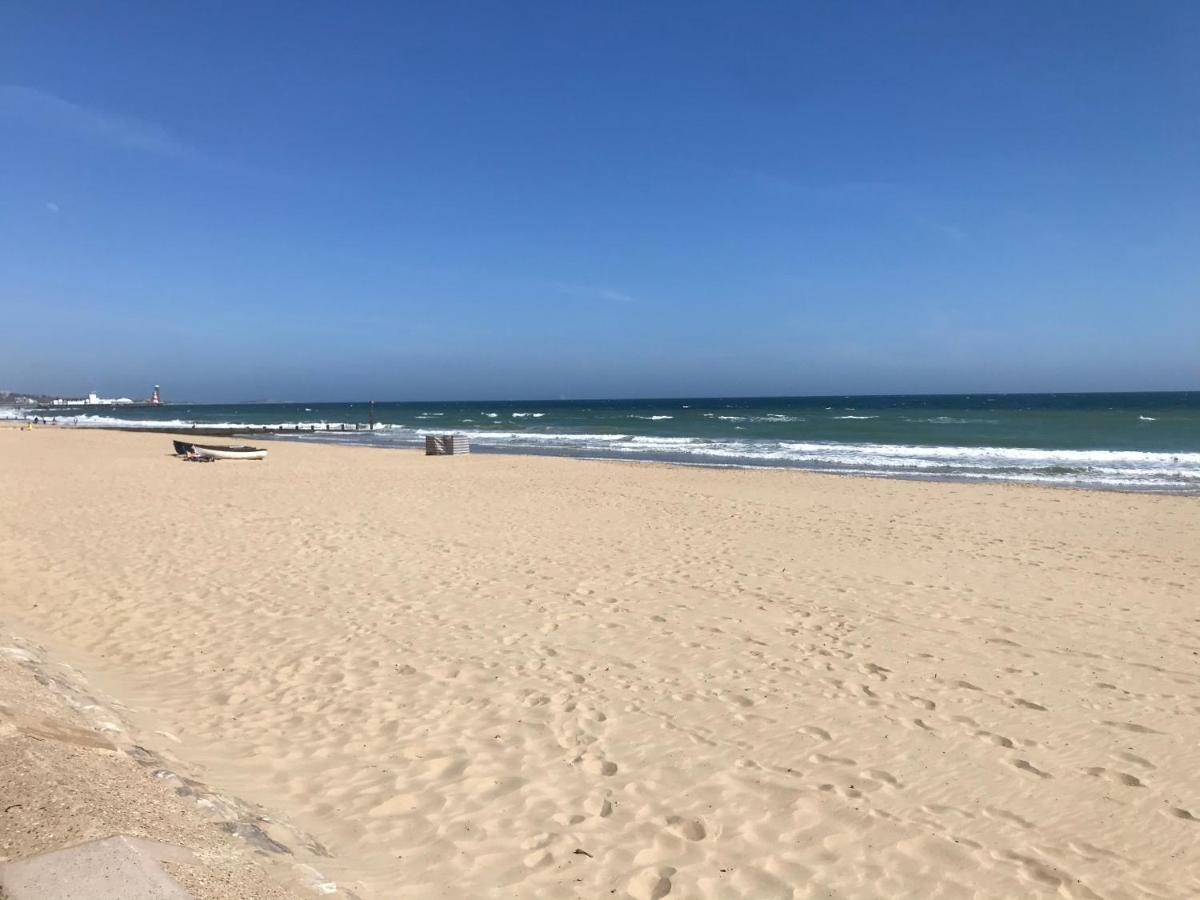 Seaside Living Apartment Bournemouth Bagian luar foto